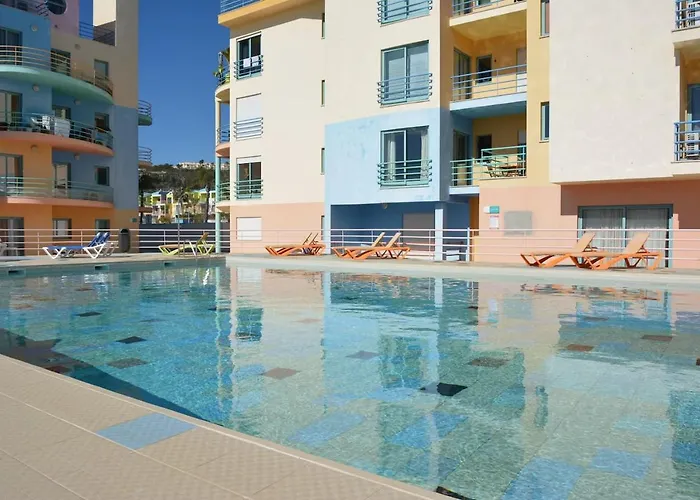 Wonderful Apartment Albufeira Marina 4B 2B